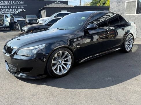 Used 2009 BMW M5 RWD image 3
