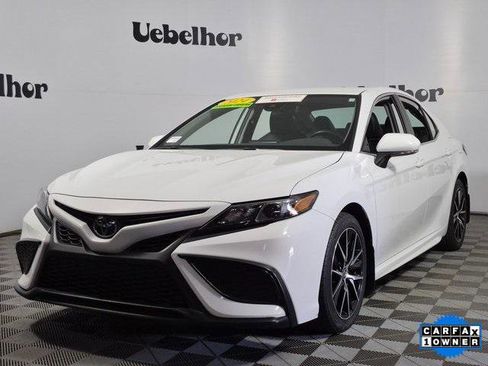 Certified 2024 Toyota Camry SE image 3