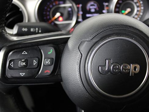 Used 2019 Jeep Wrangler Unlimited Sport S image 17