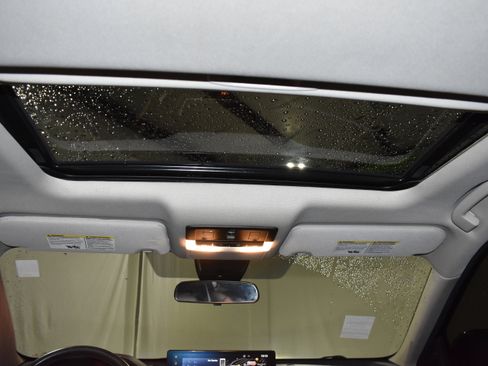 Used 2023 Nissan Altima 2.5 SR w/ SR Premium Package image 27