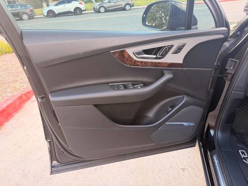 Used 2019 Audi Q7 2.0T Premium Plus w/ Premium Plus Package image 18