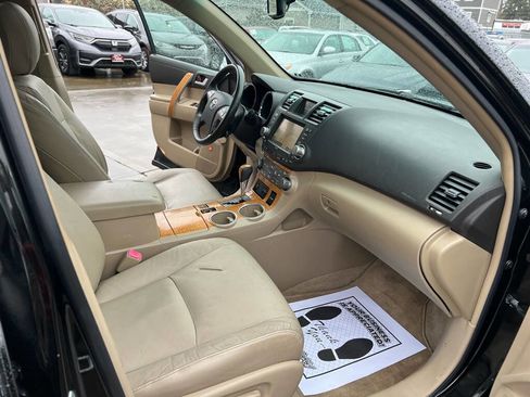 Used 2010 Toyota Highlander Limited image 27