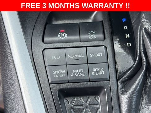 Used 2021 Toyota RAV4 XLE AWD/4WD image 41