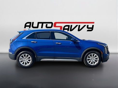 Used 2022 Cadillac XT4 Premium Luxury w/ Safety Alert Package FWD image 8
