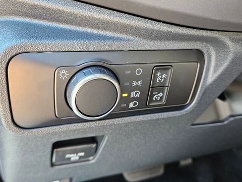 New 2025 Ford Bronco Base image 28