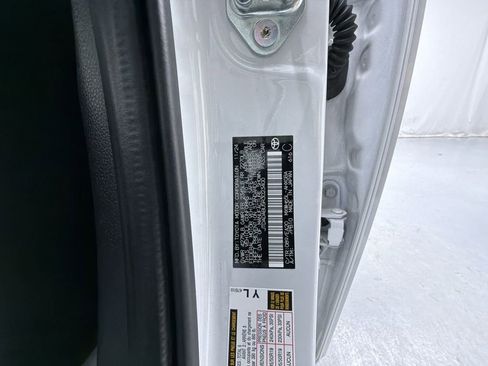 Certified 2024 Toyota Prius XLE image 25