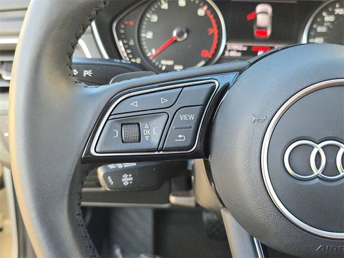 Used 2019 Audi A4 2.0T Premium image 23