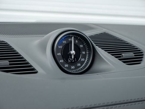 New 2026 Porsche Cayenne GTS image 24