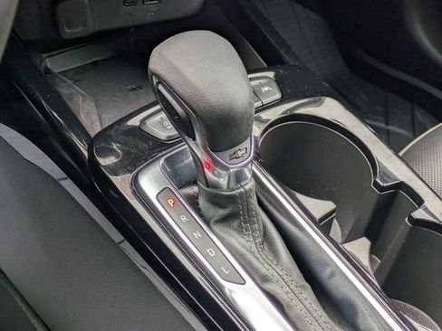 Used 2025 Chevrolet Trax ACTIV w/ Sunroof Package image 23