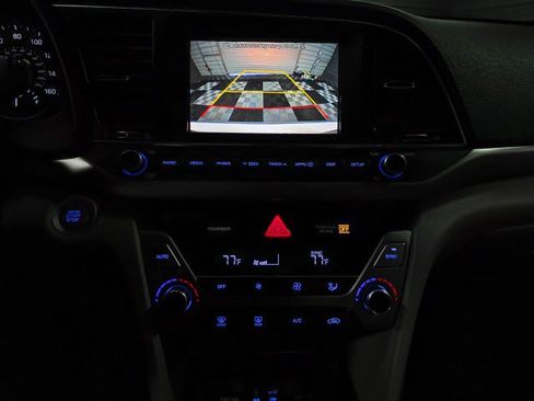 Used 2018 Hyundai Elantra Value Edition FWD image 25