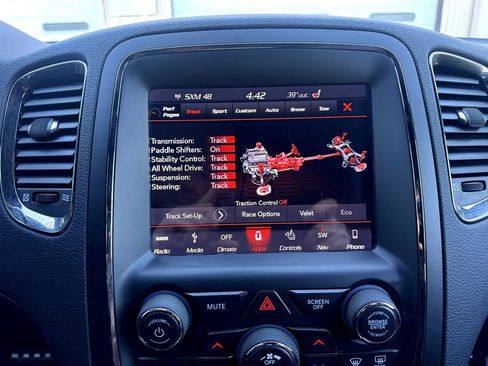 Used 2018 Dodge Durango SRT w/ Technology Group image 5