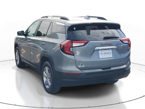 Certified 2023 GMC Terrain SLE w/ Driver Convenience Package AWD/4WD image 3