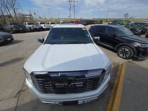 Used 2024 GMC Sierra 1500 Denali Ultimate image 13
