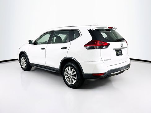 Used 2018 Nissan Rogue S image 5