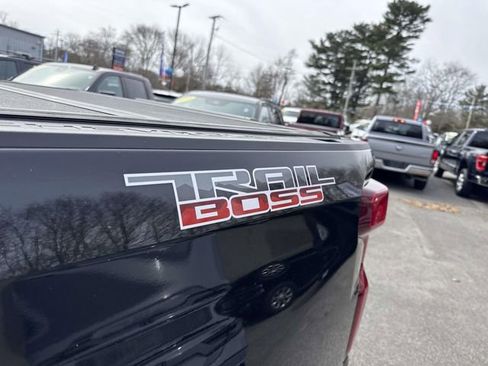 Used 2021 Chevrolet Silverado 1500 Custom Trail Boss image 15