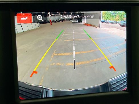 Used 2024 RAM 2500 Big Horn w/ Bed Utility Group image 32