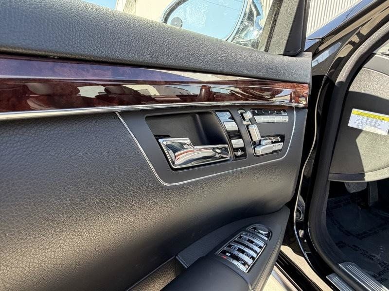 Used 2007 Mercedes-Benz S 550 image 23