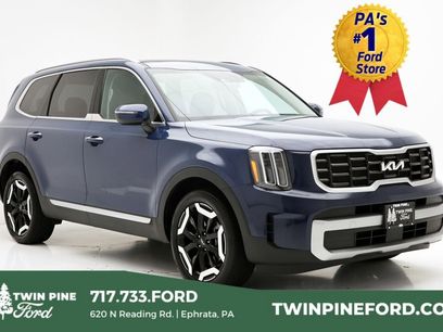 Used 2023 Kia Telluride S w/ S Sunroof Package