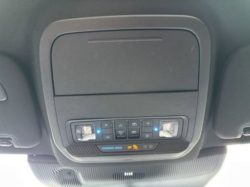 Used 2025 Ford Explorer ST AWD/4WD image 39