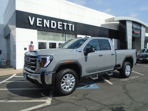 Certified 2024 GMC Sierra 2500 SLE image 2