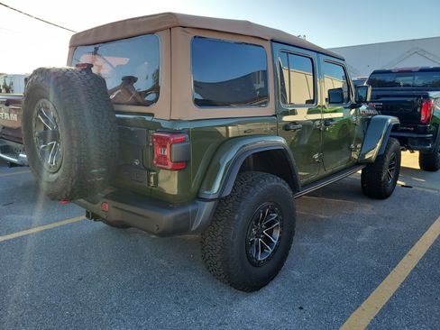 Used 2024 Jeep Wrangler Unlimited Rubicon image 9