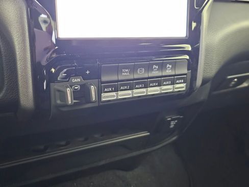 New 2025 RAM 2500 Laramie image 31