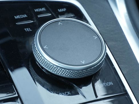 Certified 2024 BMW X6 xDrive40i w/ Premium Package image 27