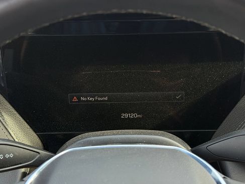Used 2025 GMC Yukon XL Denali AWD/4WD image 10