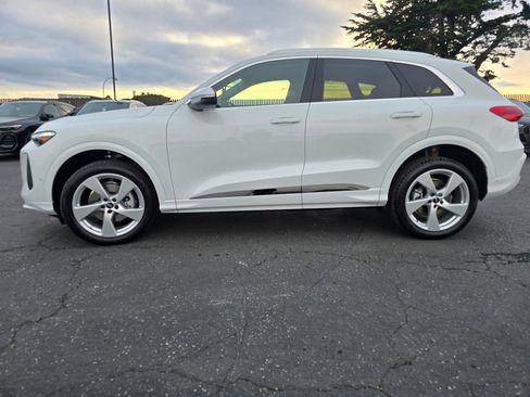 New 2025 Audi Q5 Premium Plus image 37