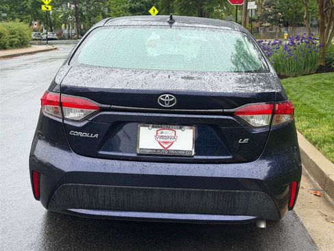 Used 2021 Toyota Corolla LE FWD image 12
