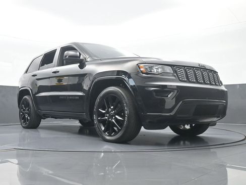 Used 2020 Jeep Grand Cherokee Altitude image 63