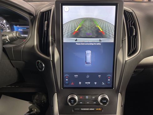 Used 2024 Ford Edge SEL image 23