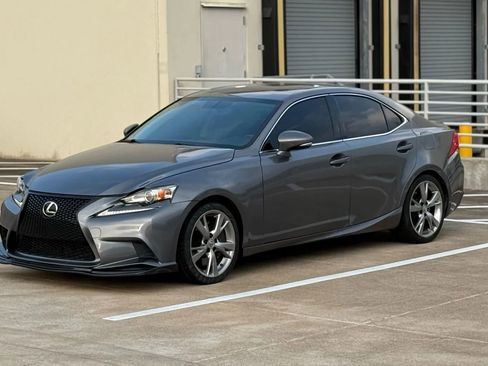 Used 2016 Lexus IS 200t RWD image 3