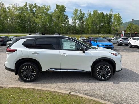 New 2026 Nissan Rogue Platinum AWD/4WD image 4
