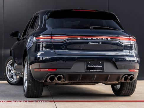 Certified 2020 Porsche Macan S AWD/4WD image 3