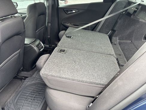 Used 2022 Chevrolet Malibu LT image 26