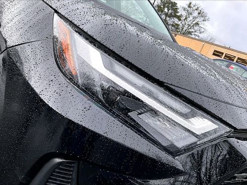 Certified 2025 Toyota RAV4 XLE image 27