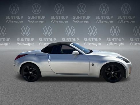 Used 2008 Nissan 350Z Touring image 35