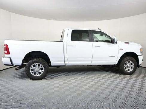 Used 2024 RAM 2500 Laramie AWD/4WD image 8