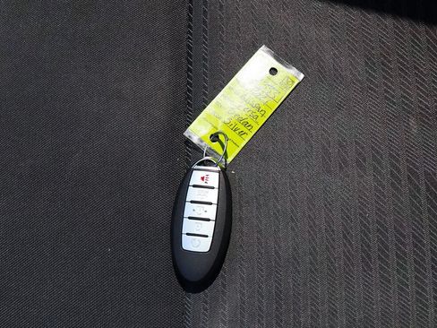 Used 2021 Nissan Versa SV FWD image 58