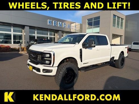 New 2026 Ford F350 XLT w/ XLT Premium Package AWD/4WD image 1