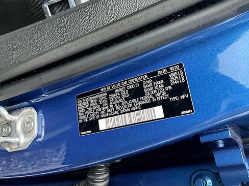 Used 2021 Volvo XC40 T5 R-Design w/ Climate Package image 33