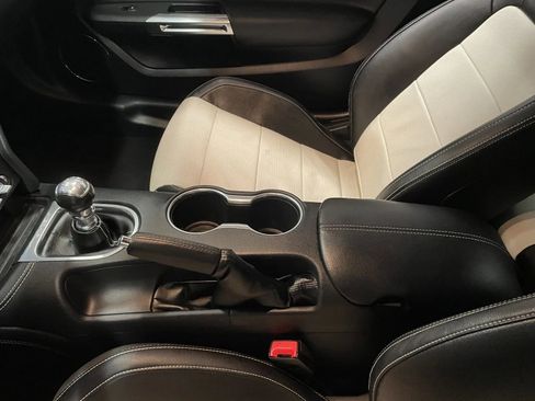 Used 2022 Ford Mustang GT Premium image 32