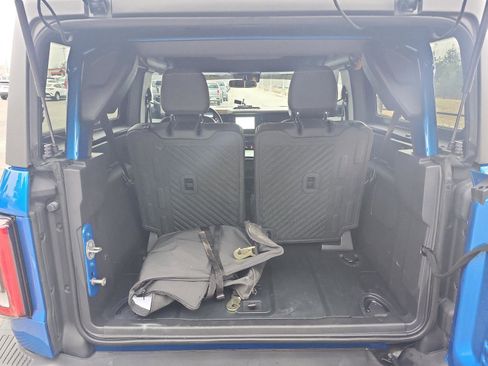 Used 2023 Ford Bronco Badlands image 7