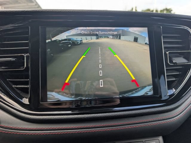 Used 2024 Dodge Durango GT RWD image 16