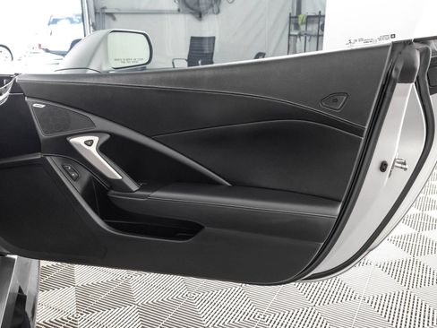 Used 2018 Chevrolet Corvette Grand Sport w/ Z07 Performance Package RWD image 37