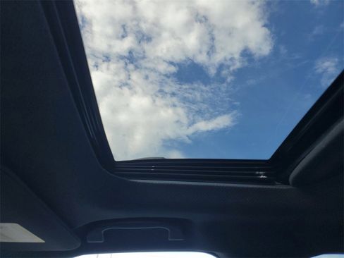 New 2026 Subaru Outback Touring XT image 31