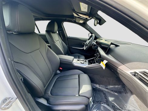 New 2026 BMW 330i Sedan w/ M Sport Package image 23