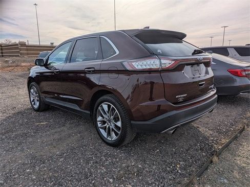 Used 2018 Ford Edge Titanium w/ Technology Package image 2