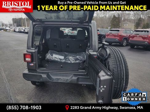 Used 2025 Jeep Wrangler Sport S image 29